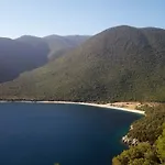 Kroussos Kefalonia * Argostoli (Kefalonia)
