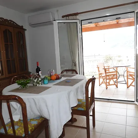 公寓 Kroussos Kefalonia